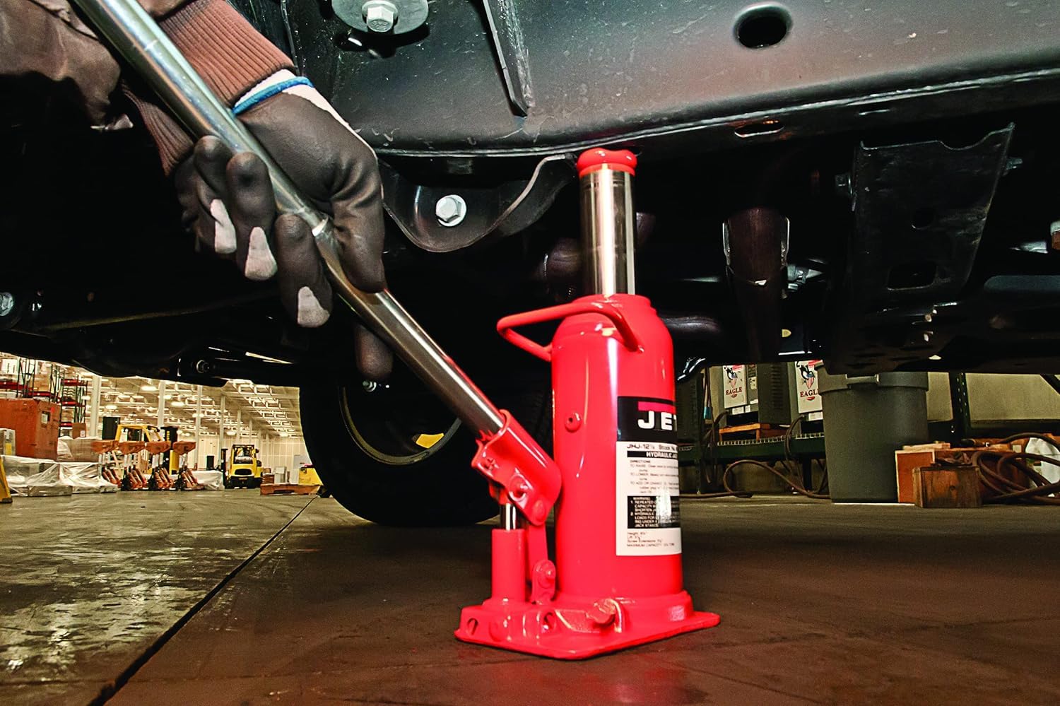 JET 2-Ton Hydraulic Bottle Jack w/Handle (JHJ-2) 6 JET 2-Ton Hydraulic Bottle Jack w/Handle (JHJ-2)